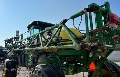image for item II9213 2014 John Deere 4630  sprayer
