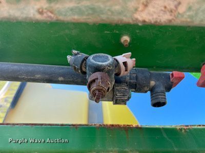 image for item II9213 2014 John Deere 4630  sprayer