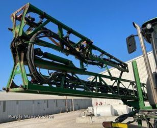 image for item II9213 2014 John Deere 4630  sprayer