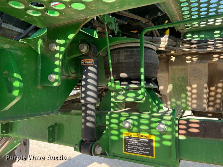 image for item II9213 2014 John Deere 4630  sprayer