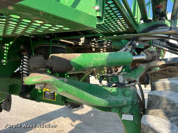 image for item II9213 2014 John Deere 4630  sprayer