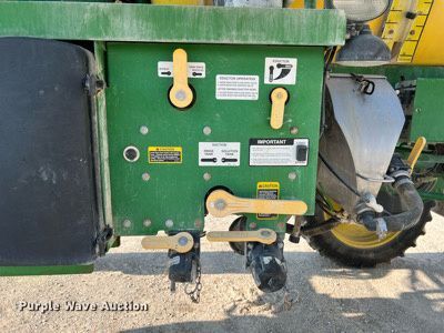 image for item II9213 2014 John Deere 4630  sprayer
