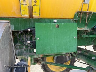 image for item II9213 2014 John Deere 4630  sprayer