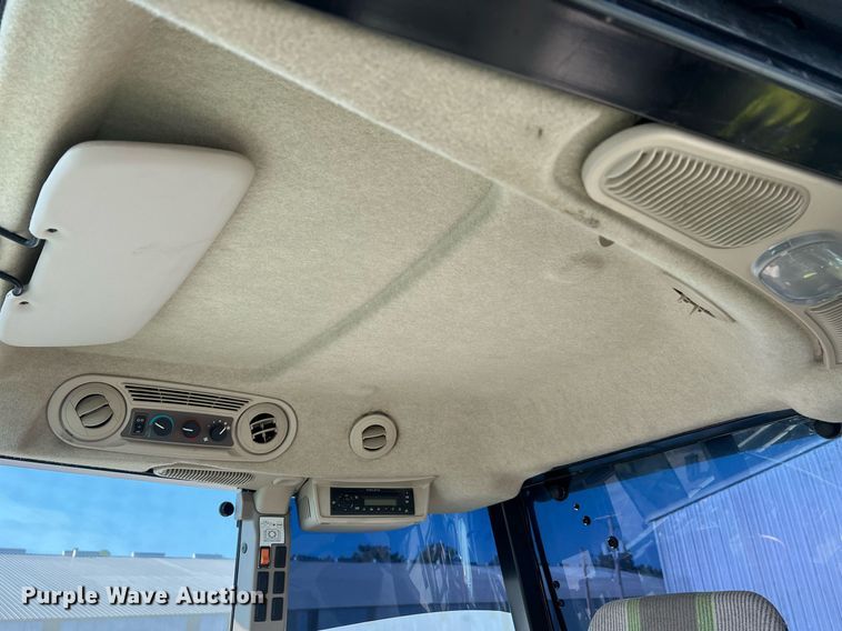 image for item II9213 2014 John Deere 4630  sprayer