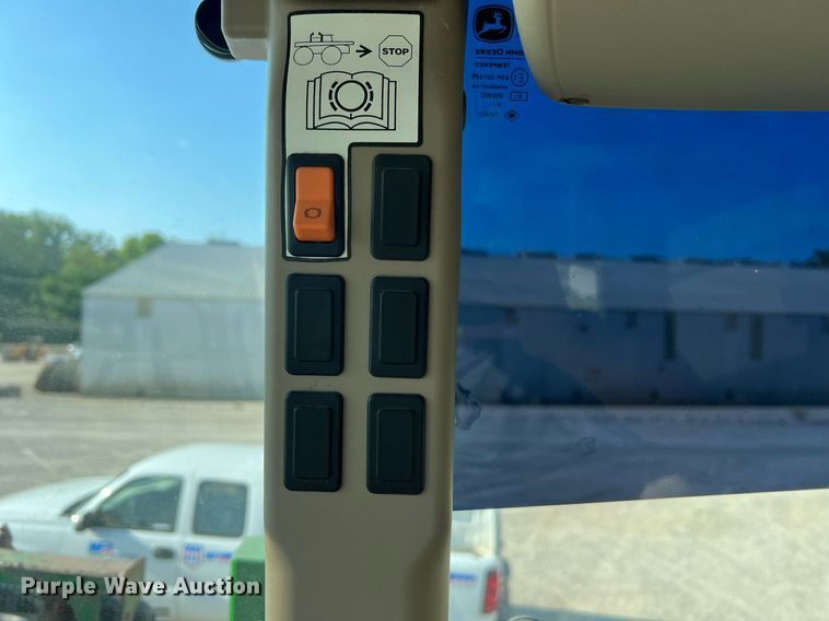 image for item II9213 2014 John Deere 4630  sprayer