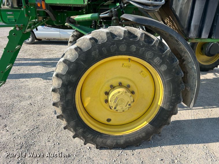 image for item II9213 2014 John Deere 4630  sprayer