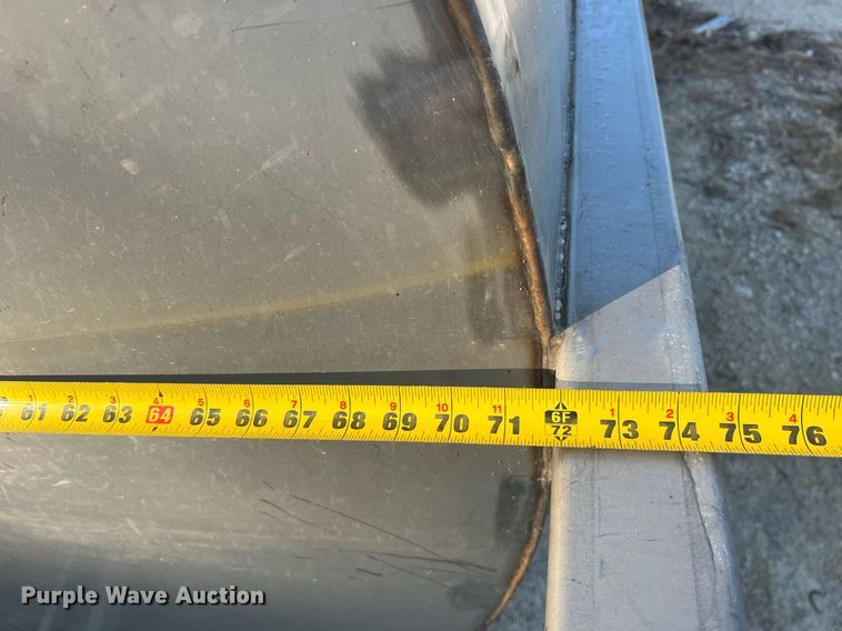 image for item II9215 2500 gallon tank