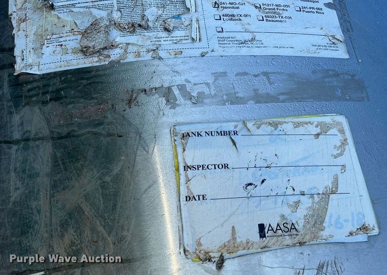 image for item II9215 2500 gallon tank