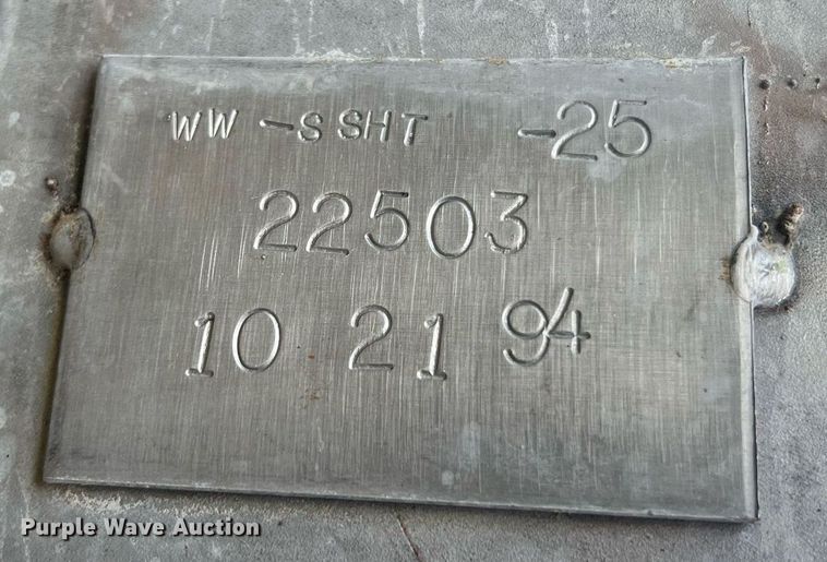 image for item II9215 2500 gallon tank