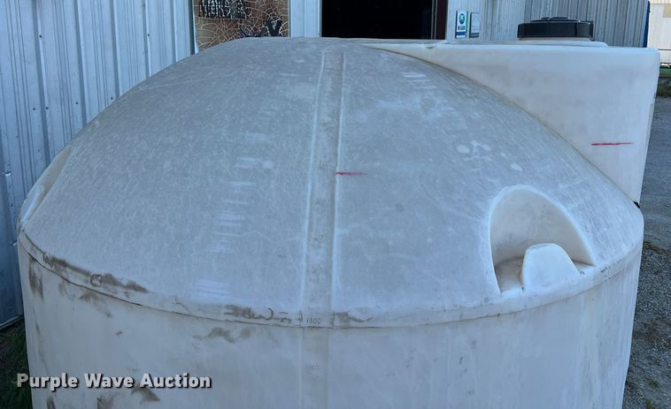 image for item II9217 (2) poly tanks