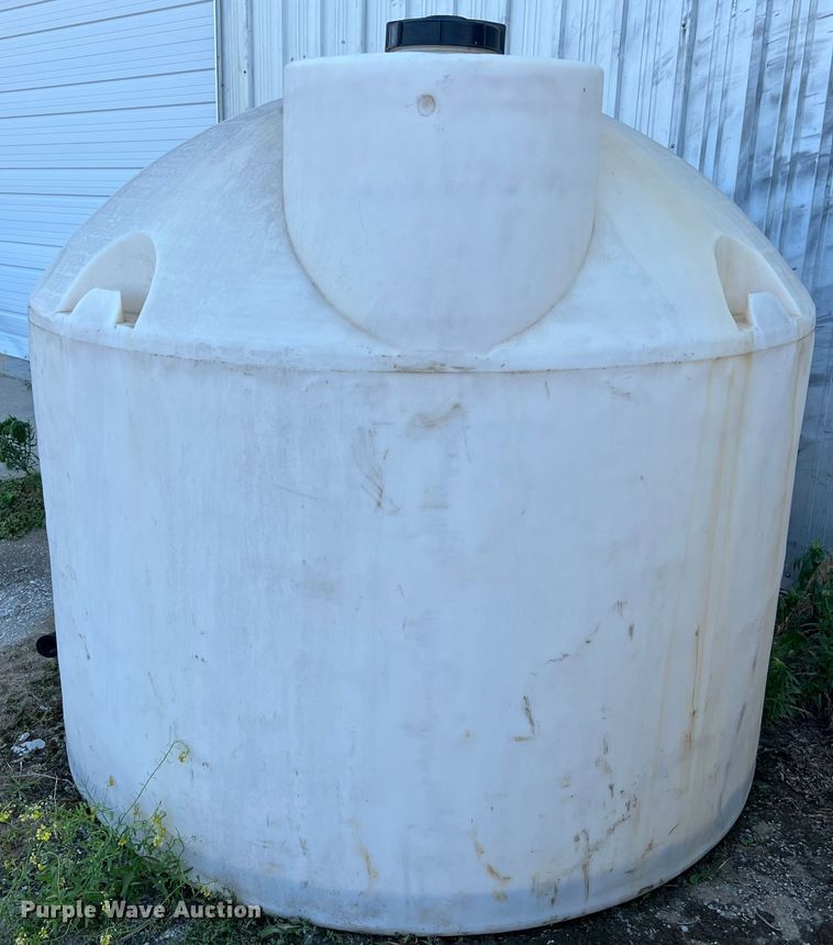 image for item II9217 (2) poly tanks