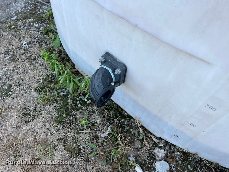 image for item II9217 (2) poly tanks