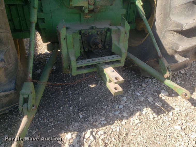 image for item IP9335 1963 John Deere 5010  tractor