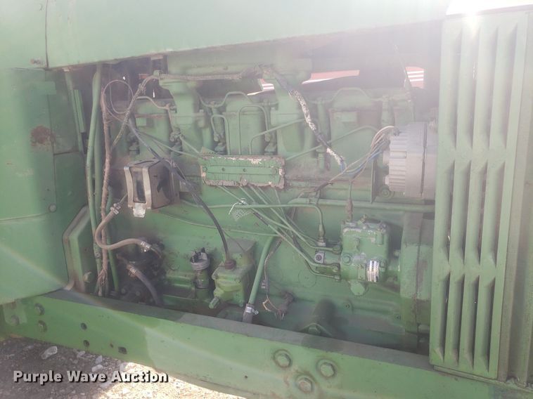 image for item IP9335 1963 John Deere 5010  tractor