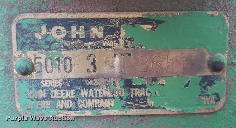 image for item IP9335 1963 John Deere 5010  tractor