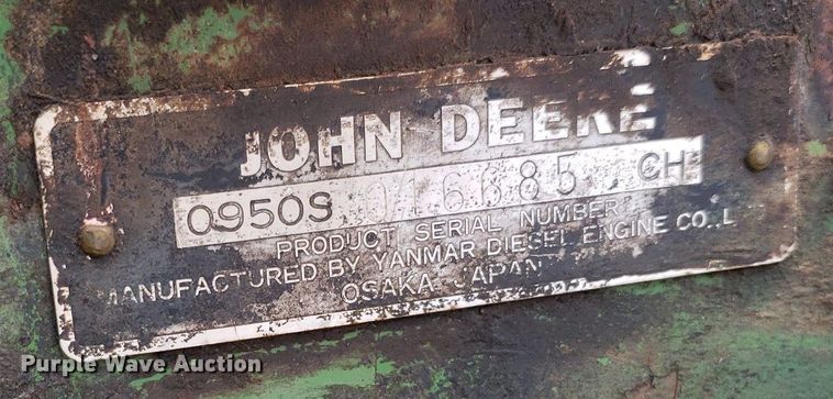 image for item IP9355 1982 John Deere 950  tractor