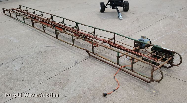 image for item JO9194 Little Giant  hay bale elevator