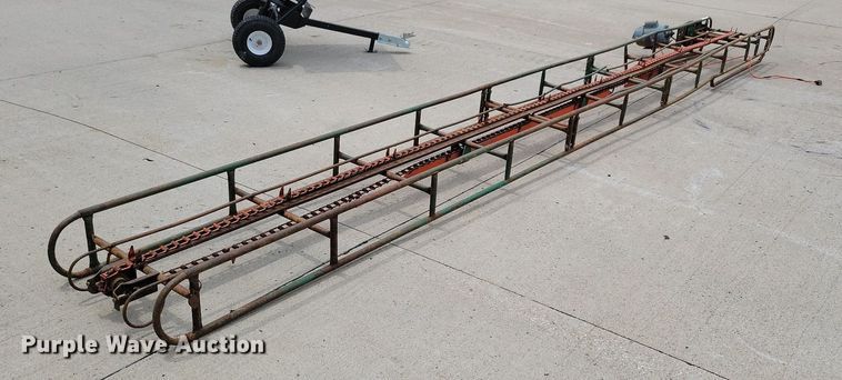 image for item JO9194 Little Giant  hay bale elevator