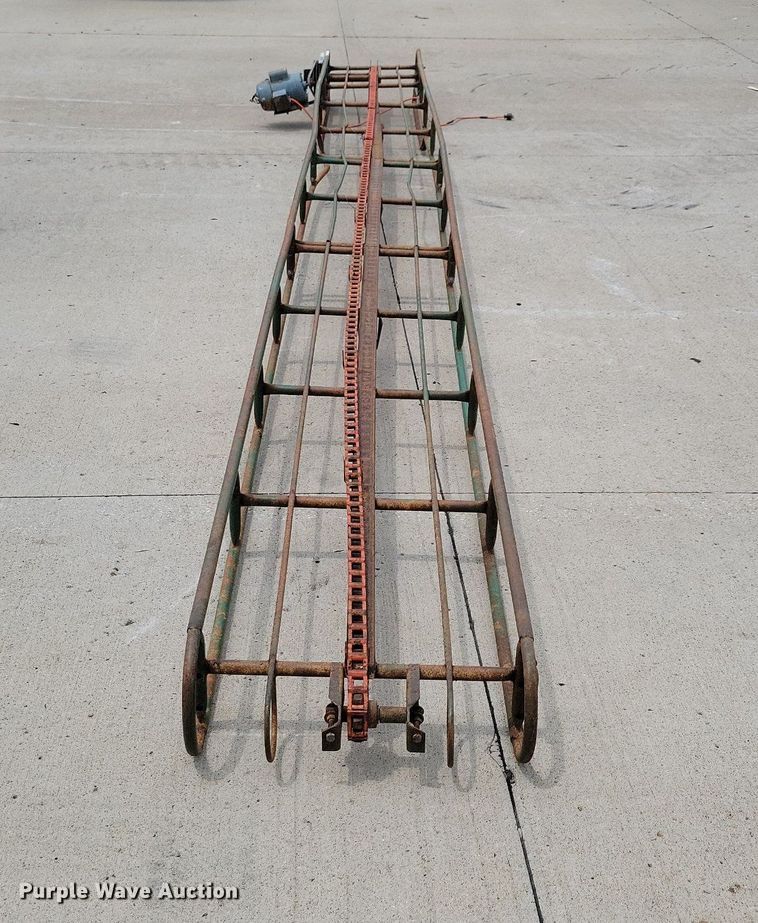 image for item JO9194 Little Giant  hay bale elevator