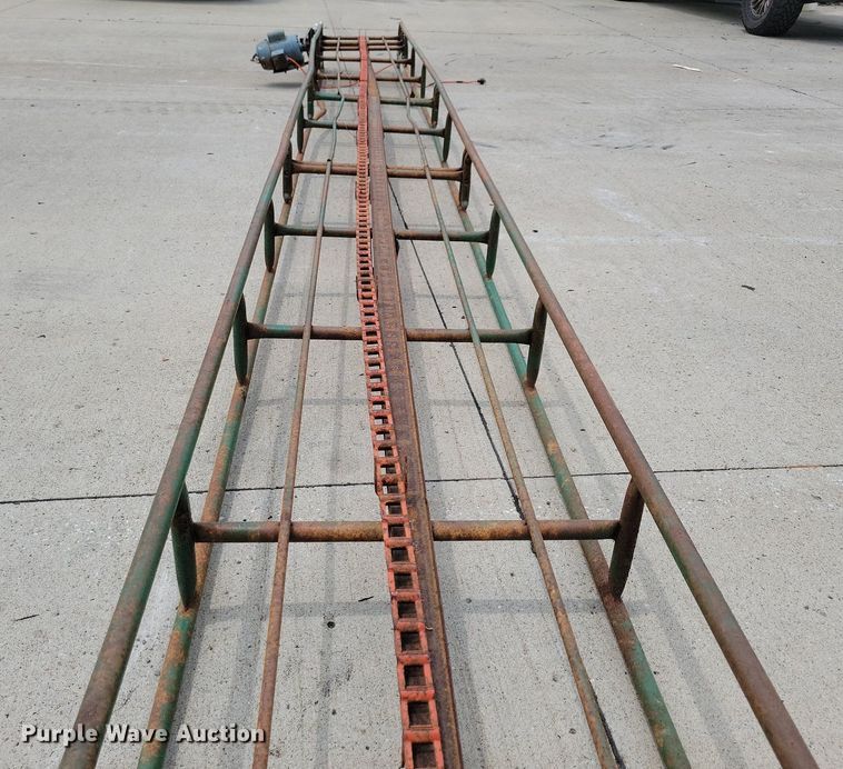 image for item JO9194 Little Giant  hay bale elevator