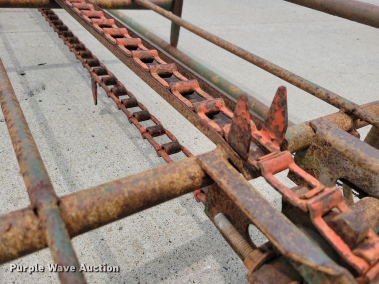 image for item JO9194 Little Giant  hay bale elevator