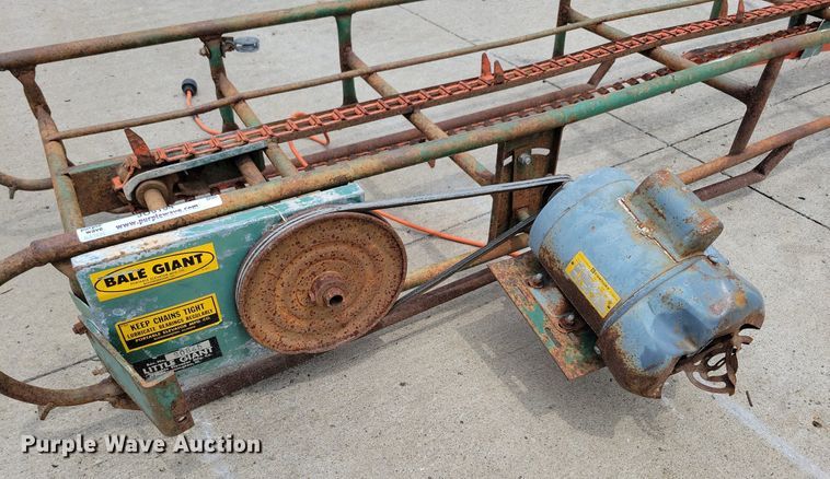 image for item JO9194 Little Giant  hay bale elevator