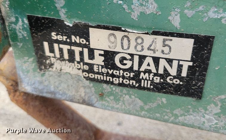 image for item JO9194 Little Giant  hay bale elevator