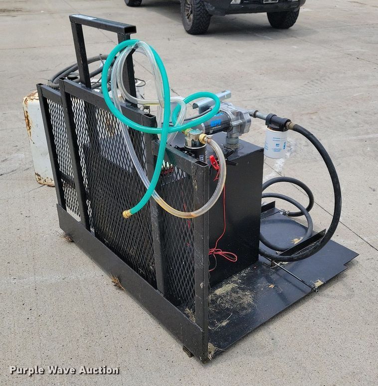 image for item JO9195 (2) auxiliary fuel tanks