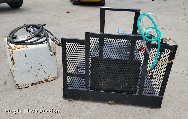 image for item JO9195 (2) auxiliary fuel tanks