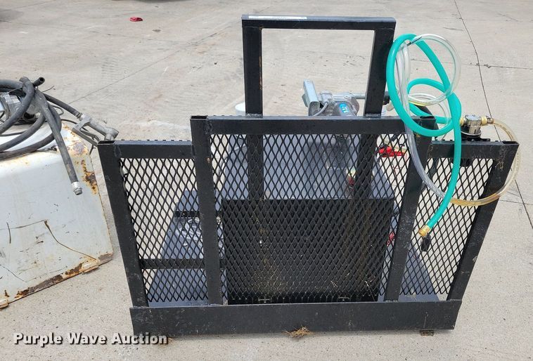 image for item JO9195 (2) auxiliary fuel tanks