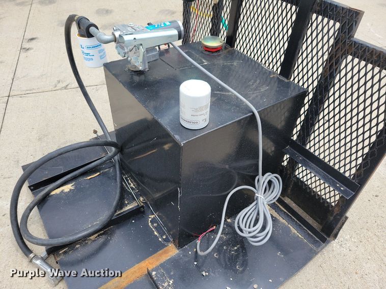 image for item JO9195 (2) auxiliary fuel tanks