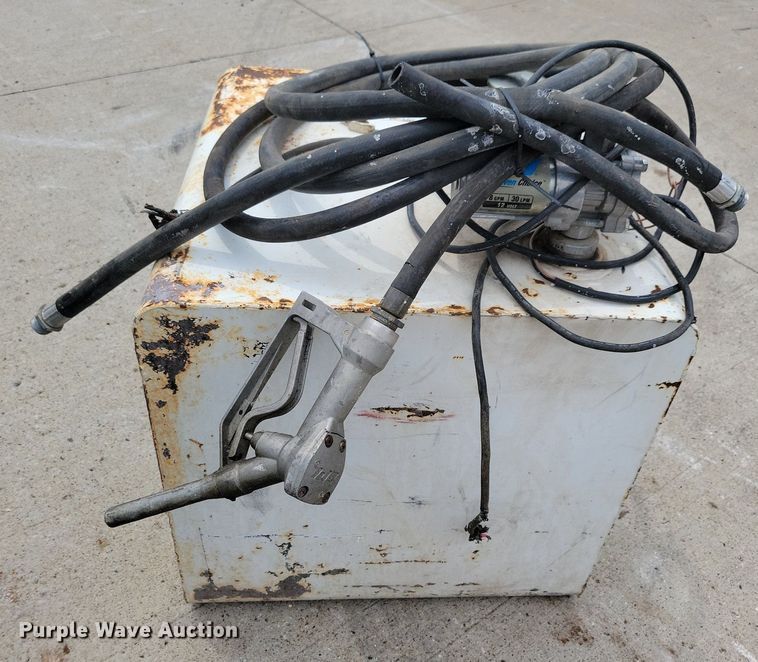 image for item JO9195 (2) auxiliary fuel tanks