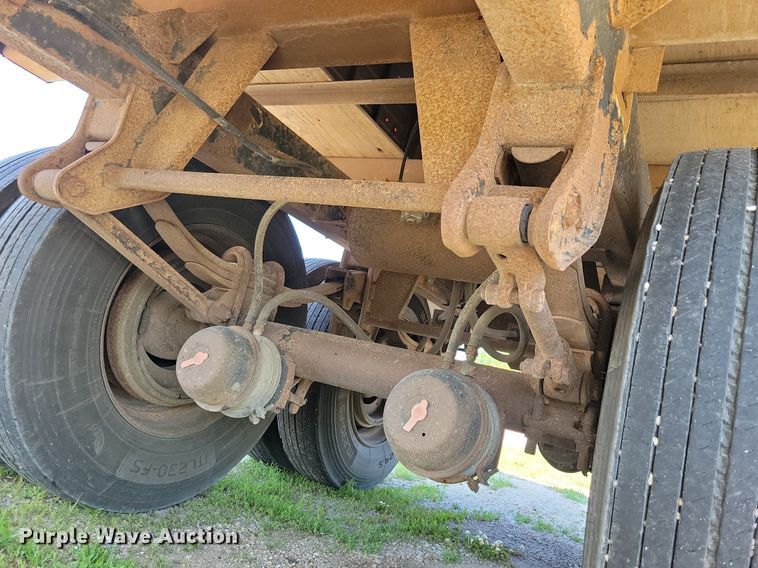 image for item JO9215 1988 Timpte  grain trailer