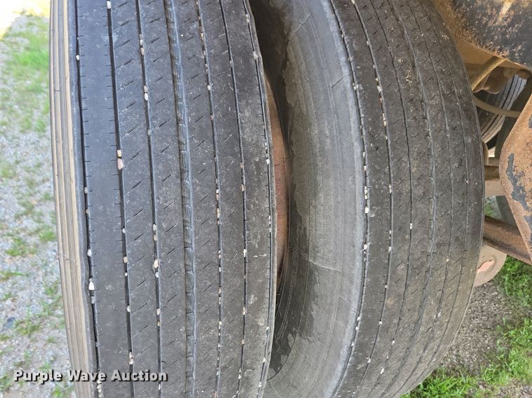 image for item JO9215 1988 Timpte  grain trailer