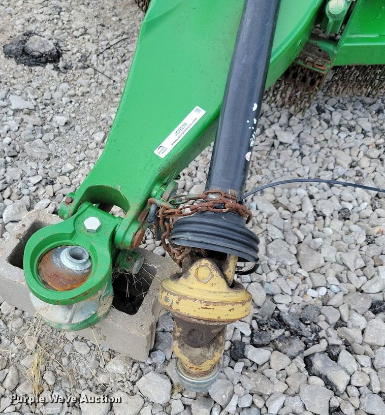 image for item JO9239 John Deere HX15  batwing rotary mower