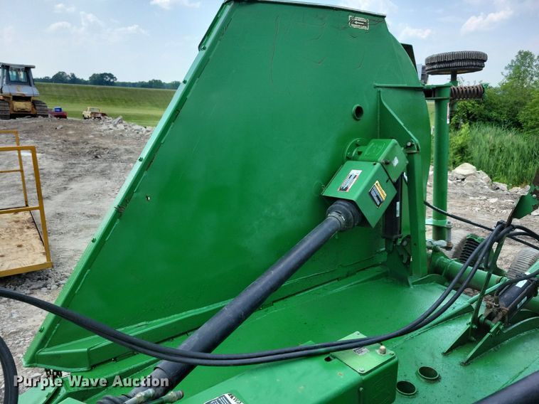 image for item JO9239 John Deere HX15  batwing rotary mower