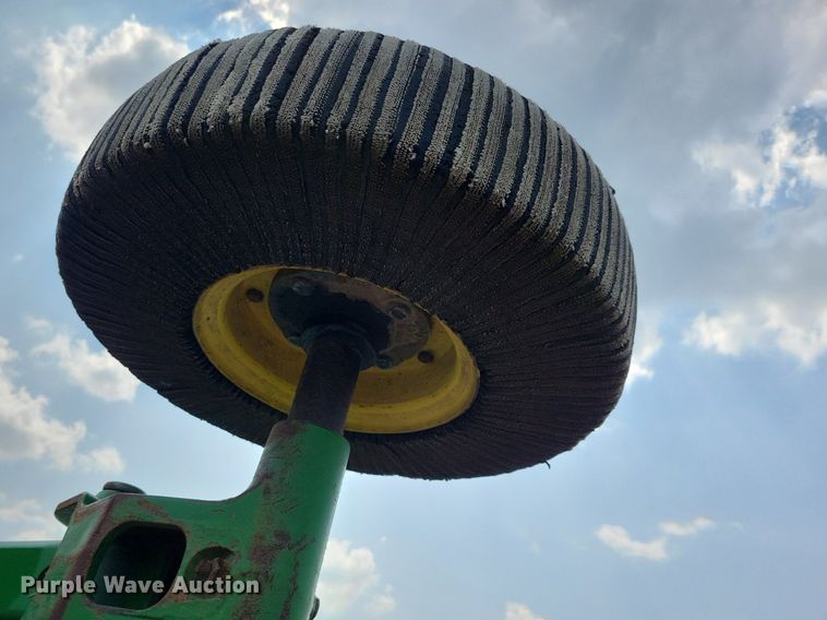 image for item JO9239 John Deere HX15  batwing rotary mower