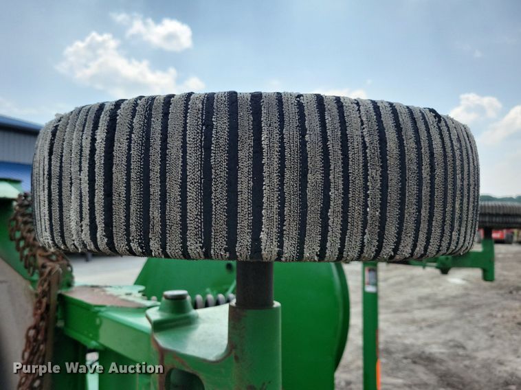 image for item JO9239 John Deere HX15  batwing rotary mower