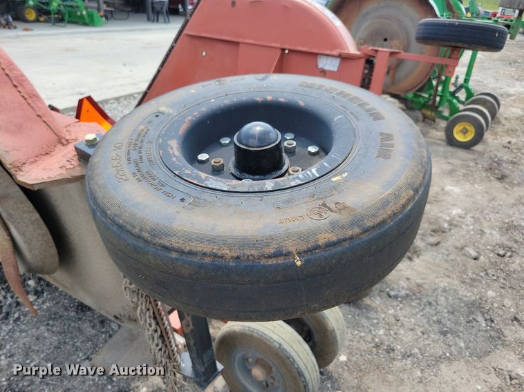 image for item JO9240 Rhino SE15-4A  batwing rotary mower