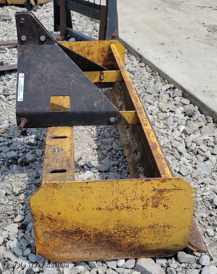 image for item JO9242 Howse  box blade