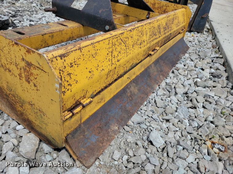 image for item JO9242 Howse  box blade