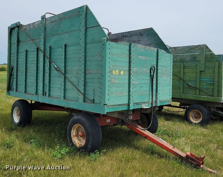 image for item JO9259 Kory 8278  silage dump wagon