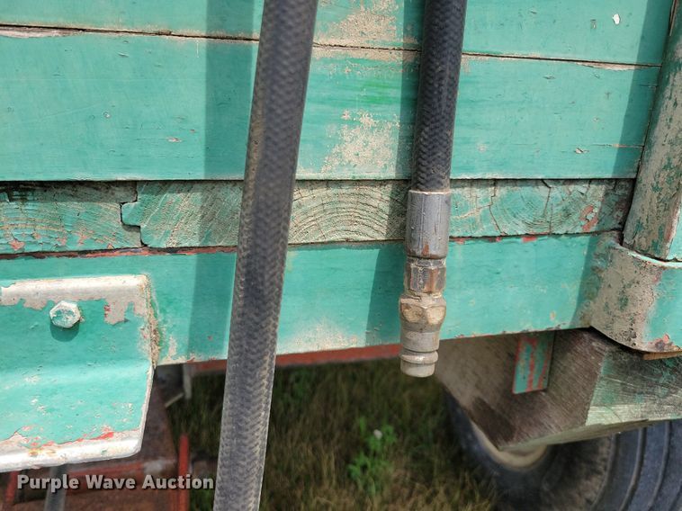 image for item JO9259 Kory 8278  silage dump wagon