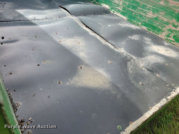 image for item JO9259 Kory 8278  silage dump wagon