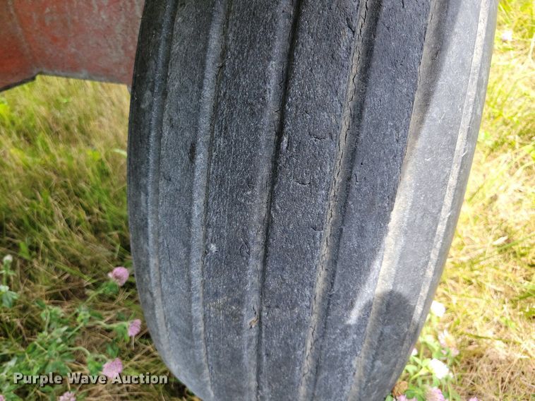 image for item JO9259 Kory 8278  silage dump wagon