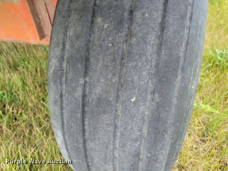 image for item JO9259 Kory 8278  silage dump wagon