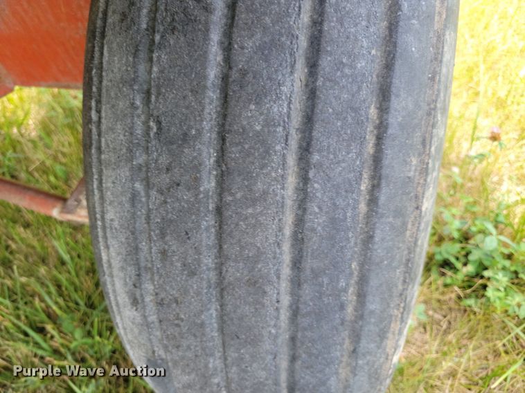 image for item JO9259 Kory 8278  silage dump wagon