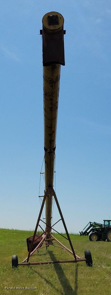 image for item JO9262 Westfield  auger