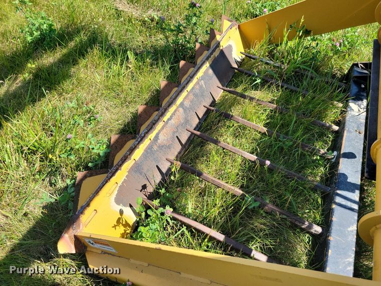 image for item JO9263 HLA BK60  round bale cutter