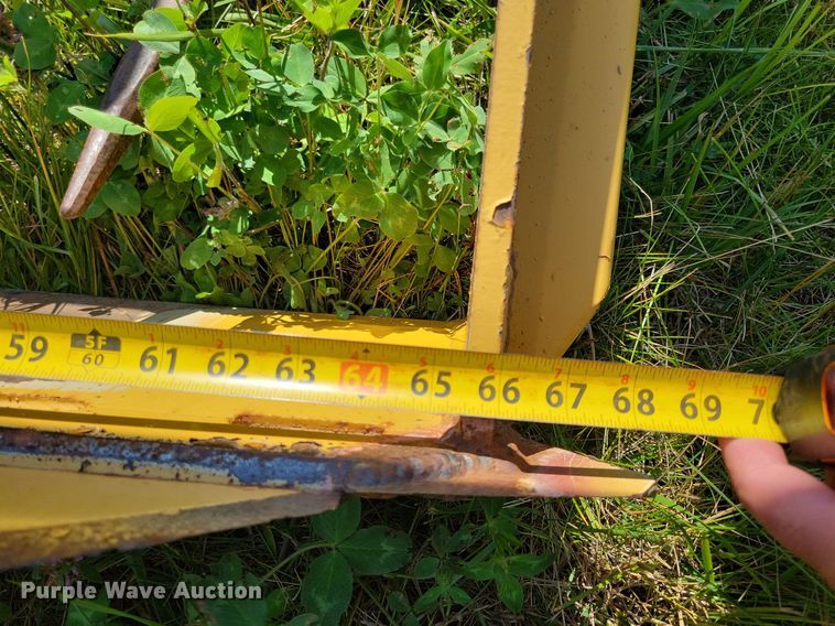 image for item JO9263 HLA BK60  round bale cutter